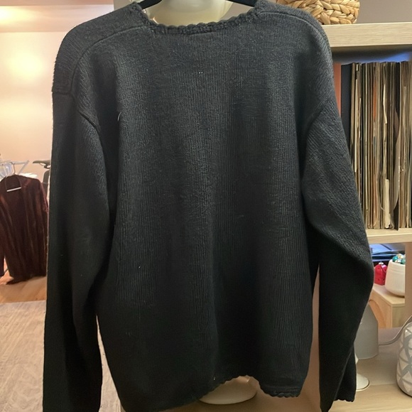 Gorgeous deep gray multi colored sweater embroidered by hand designs - Picture 5 of 6